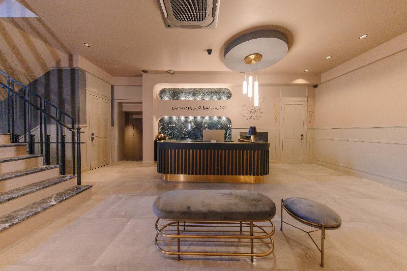 Strofi Hotel - Lobi