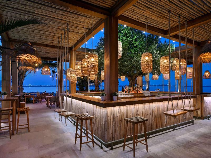 Movenpick Resort Al Marjan Island - Bar