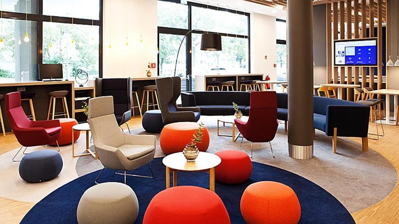 Holiday Inn Express Remscheid - Lobi