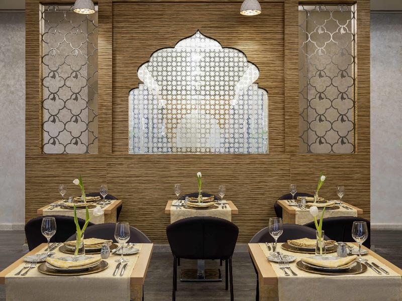 Novotel Makkah Thakher City - Restoran