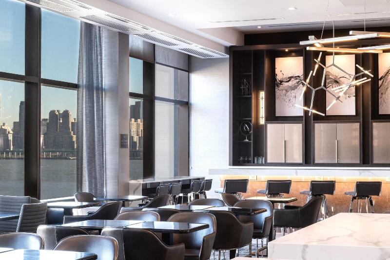 Residence Inn by Marriott Weehawken Port Imperial - Restoran