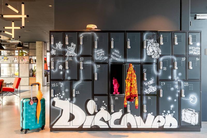 Moxy Utrecht - Genel