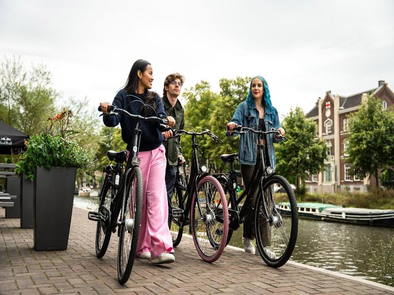 Moxy Utrecht - Genel