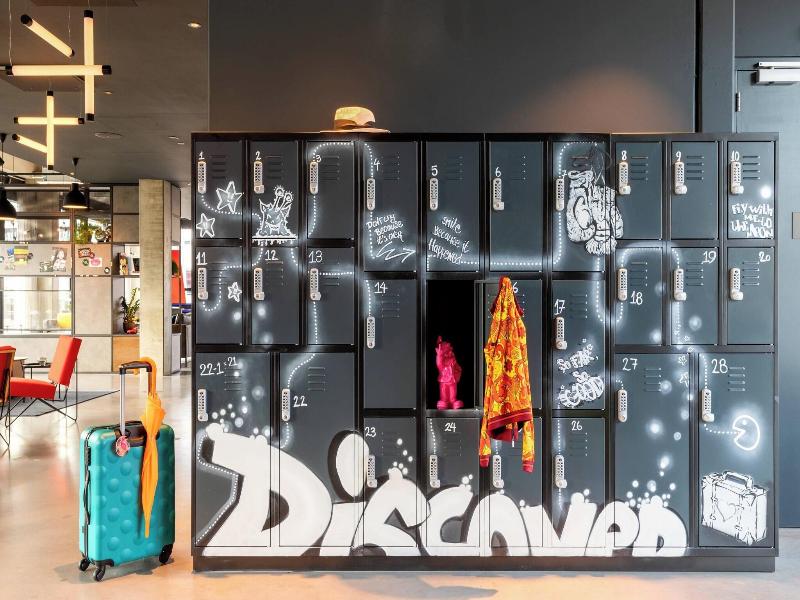 Moxy Utrecht - Genel