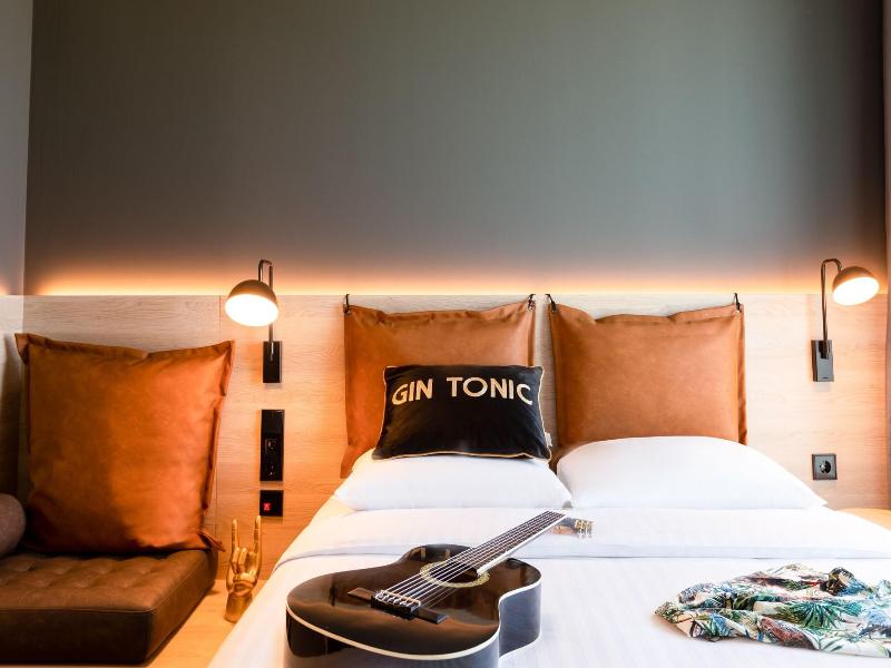 Moxy Utrecht - Oda