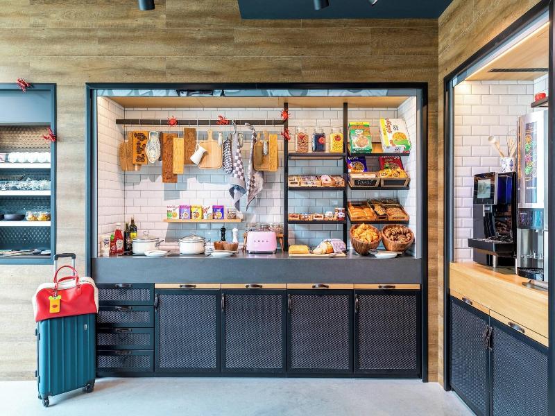 Moxy Utrecht - Restoran