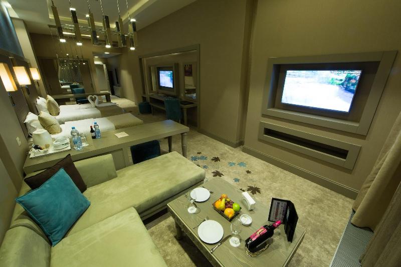 Qafqaz Tufandag Mountain Resort Hotel - Oda
