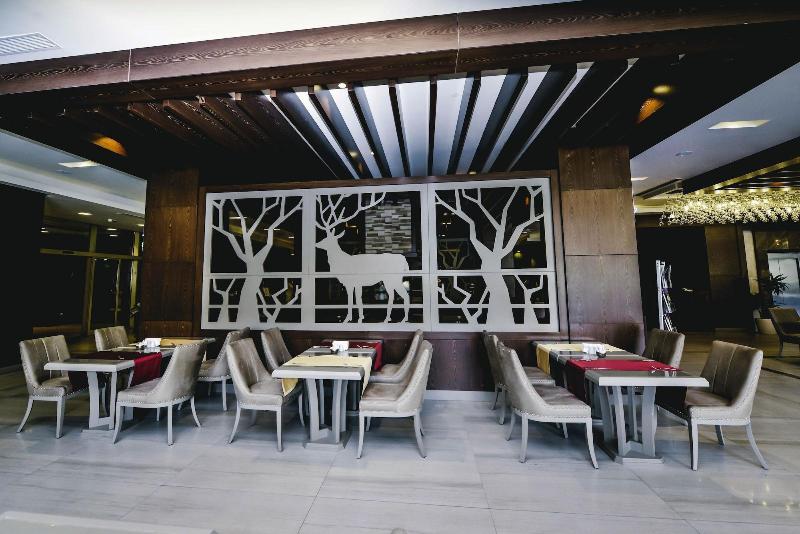 Qafqaz Tufandag Mountain Resort Hotel - Restoran