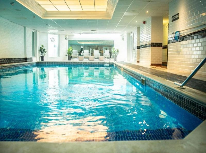 Royal Hotel, Forfar - Havuz