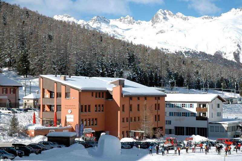 Youth Hostel Pontresina - Genel