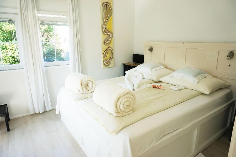 Ferienhaus BLACK & WHITE - Oda