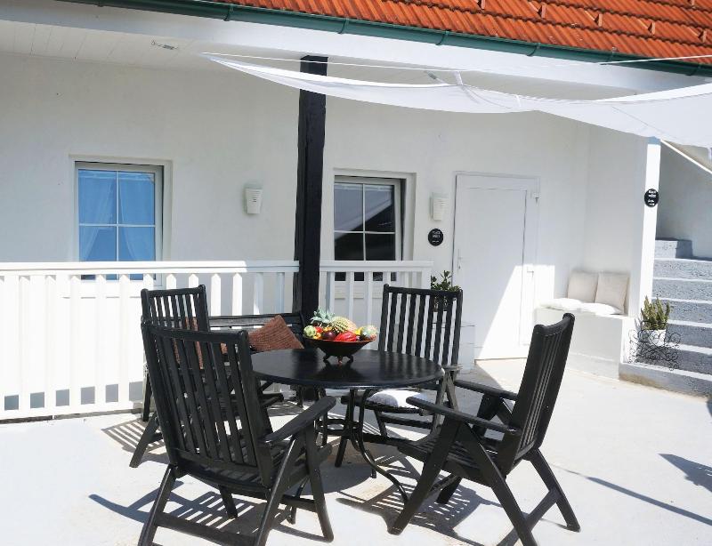 Ferienhaus BLACK & WHITE - Oda