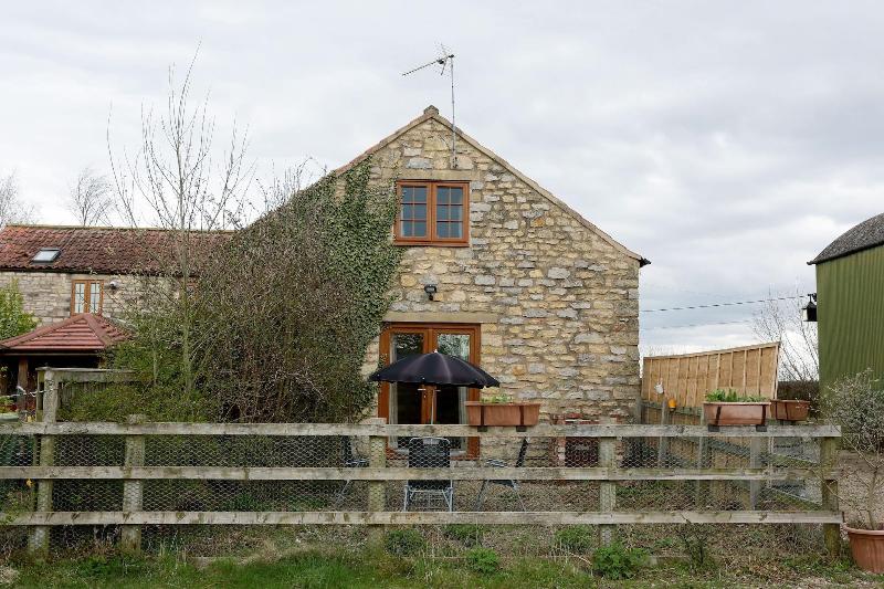THE OLD Cart House - Genel