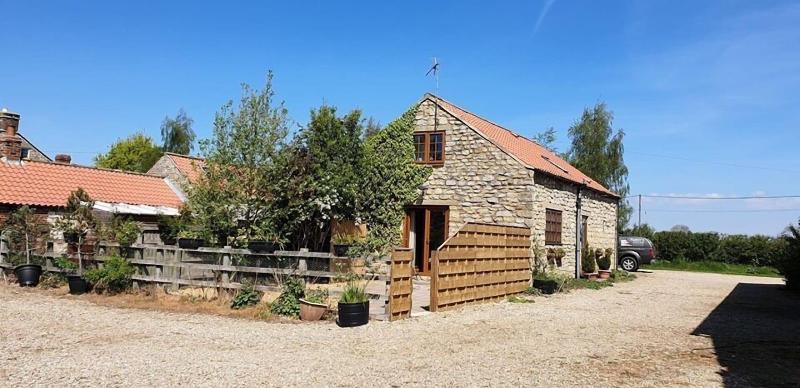 THE OLD Cart House - Genel