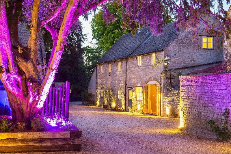 River Nene Cottages - Genel