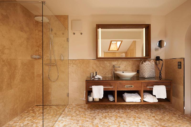 Boutique Hotel Herzhof Garni - Apartments - Oda