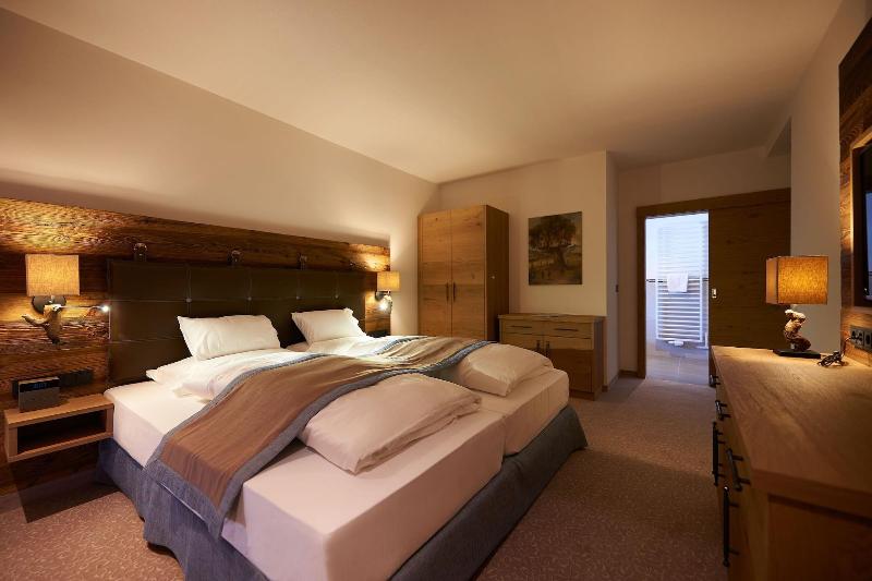 Boutique Hotel Herzhof Garni - Apartments - Oda