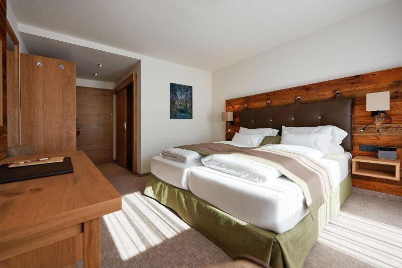 Boutique Hotel Herzhof Garni - Apartments - Oda