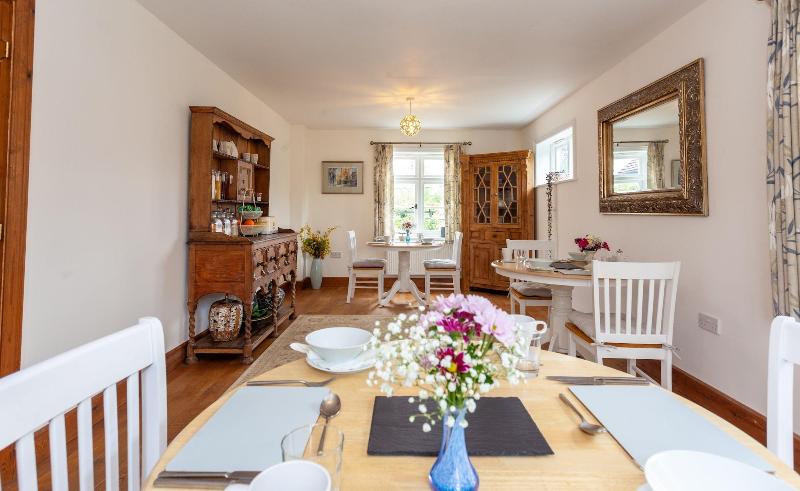 Avalon House B&B - Restoran