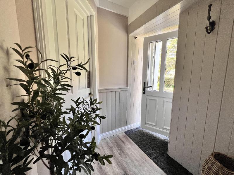 No 4 old Post Office row Isle of Skye - Book Now! - Lobi
