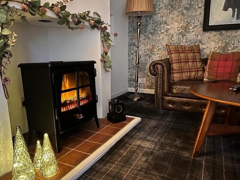 No 4 old Post Office row Isle of Skye - Book Now! - Lobi