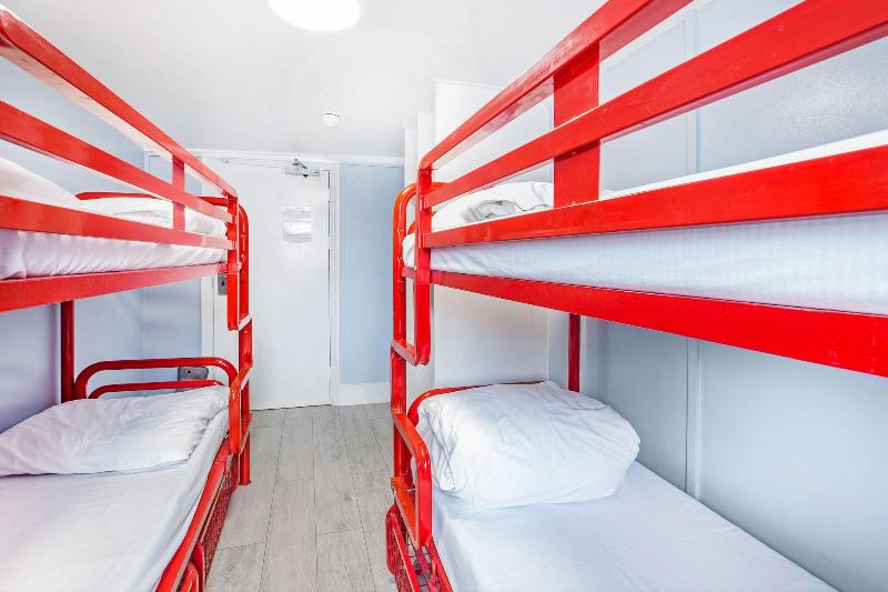 Astor Victoria Hostel - Adults Only - Oda