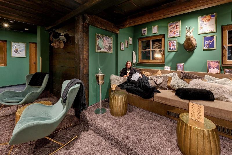 Hit the Sky - Lobi