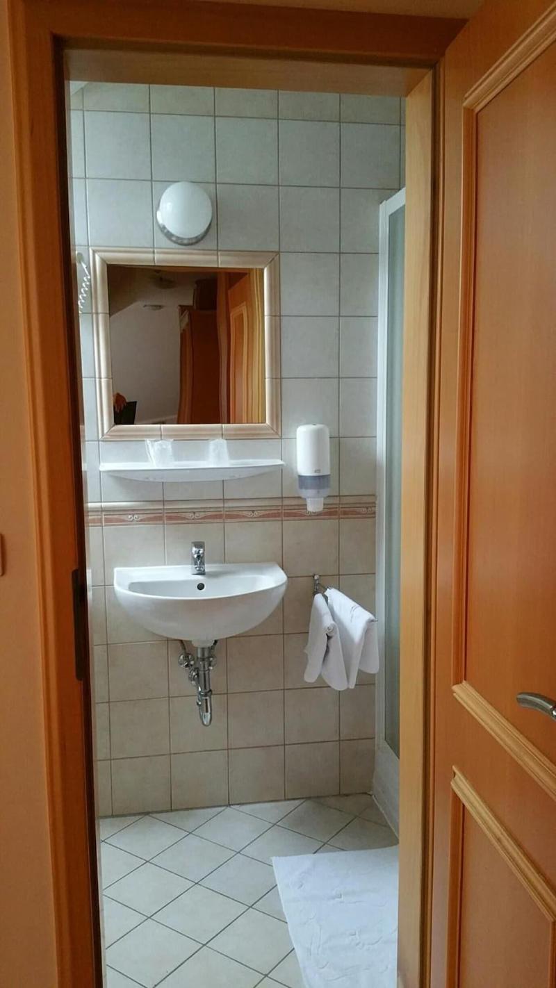 VadÃ¡szkÃ¼rt PanziÃ³ - Oda