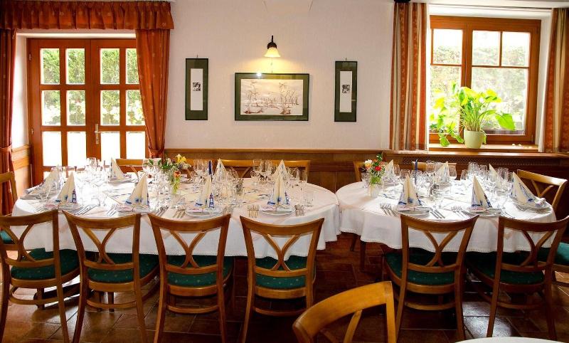 VadÃ¡szkÃ¼rt PanziÃ³ - Restoran