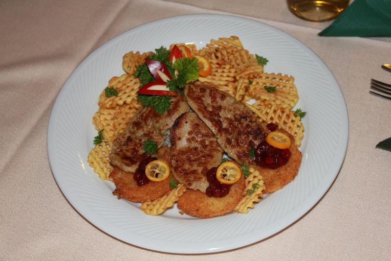 VadÃ¡szkÃ¼rt PanziÃ³ - Restoran