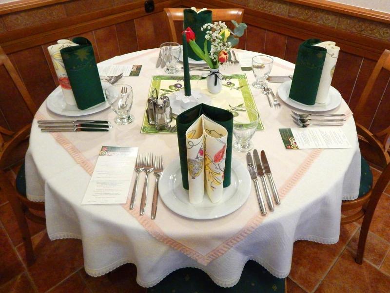 VadÃ¡szkÃ¼rt PanziÃ³ - Restoran