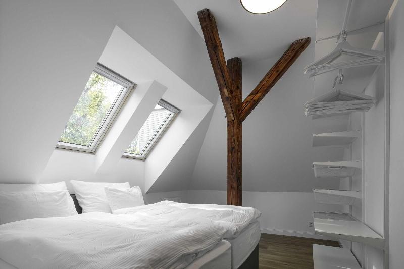 Pytloun Flat Hotel - Oda
