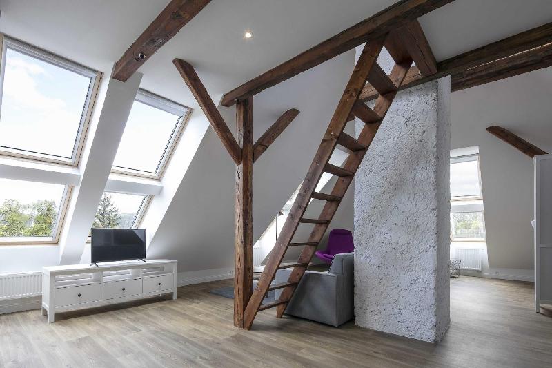 Pytloun Flat Hotel - Oda