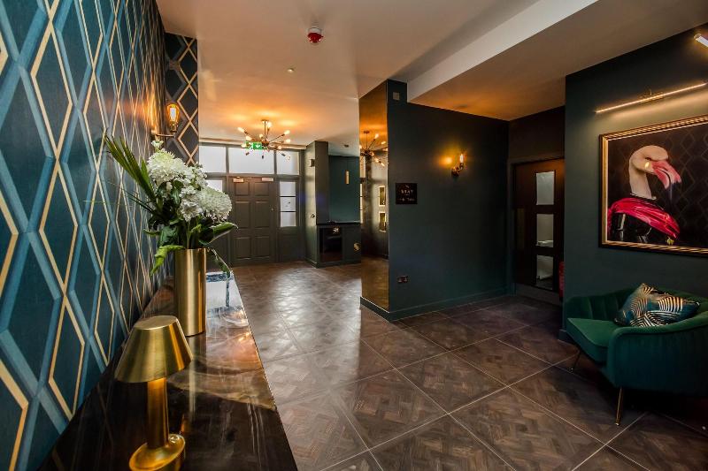 Stay Hotel - Lobi