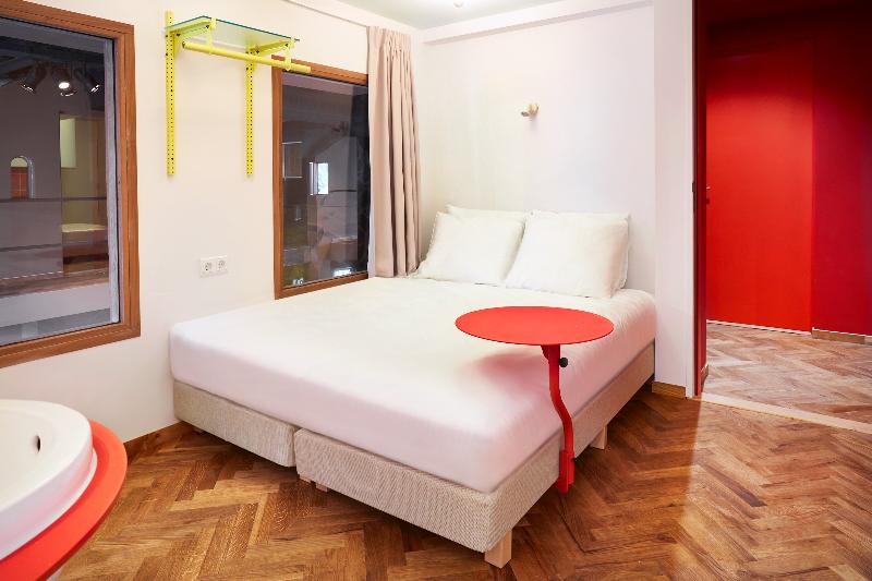 Hotel Not Hotel Rotterdam - Oda