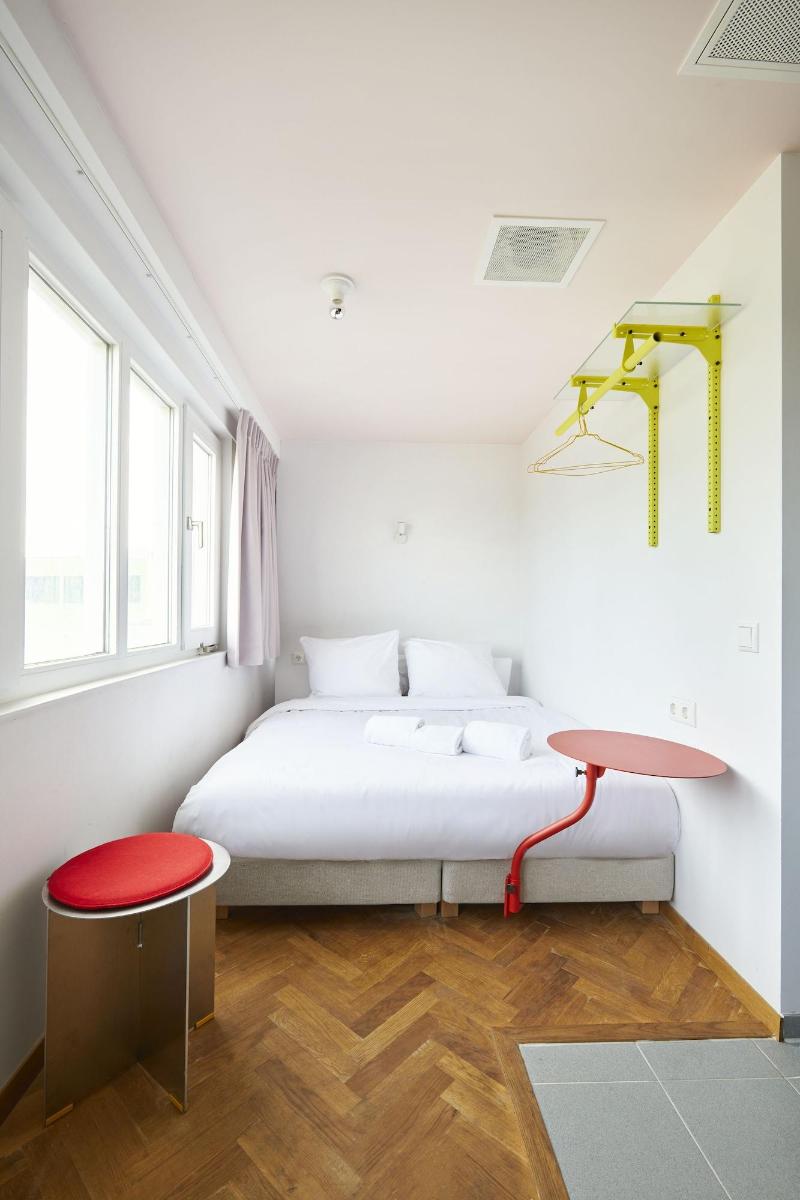 Hotel Not Hotel Rotterdam - Oda