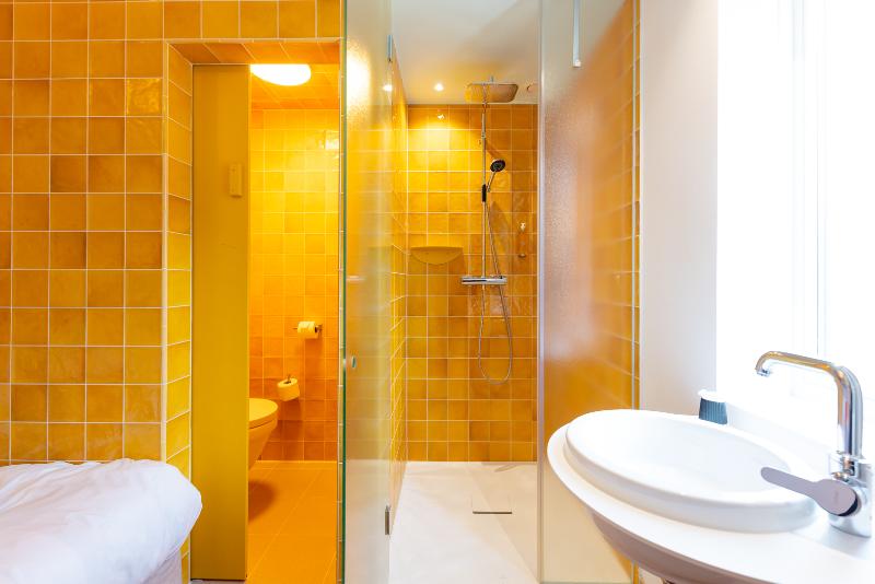 Hotel Not Hotel Rotterdam - Oda