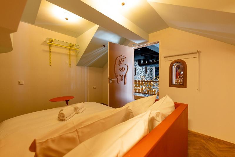 Hotel Not Hotel Rotterdam - Oda