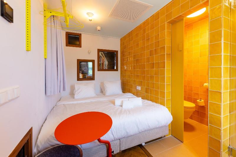 Hotel Not Hotel Rotterdam - Oda