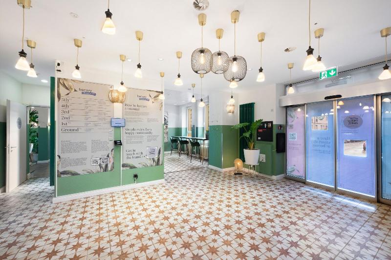 Becozy Self Check-in & Pop-up Hotel - Lobi