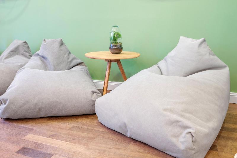 Becozy Self Check-in & Pop-up Hotel - Lobi