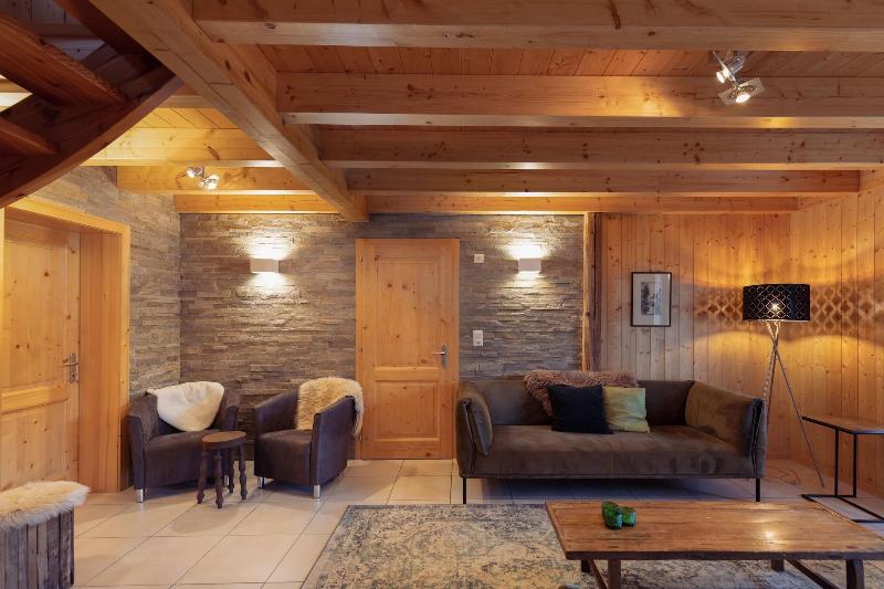 Chalet Belle Roche Recently Renovated Jacuzzi - Oda