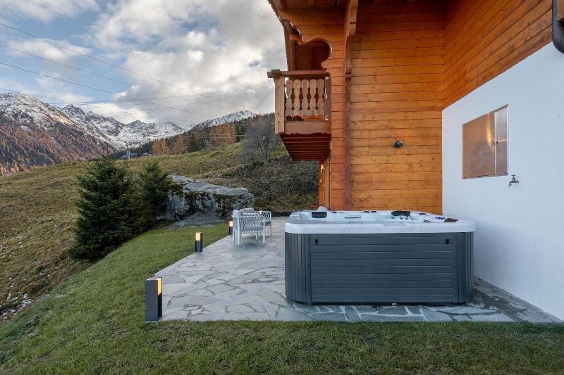 Chalet Belle Roche Recently Renovated Jacuzzi - Teras