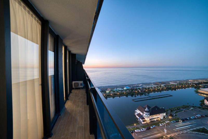 Grand City Apartments Batumi - Genel