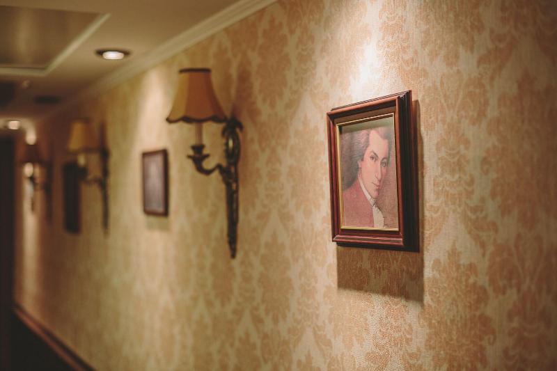 Mozart Hotel - Lobi