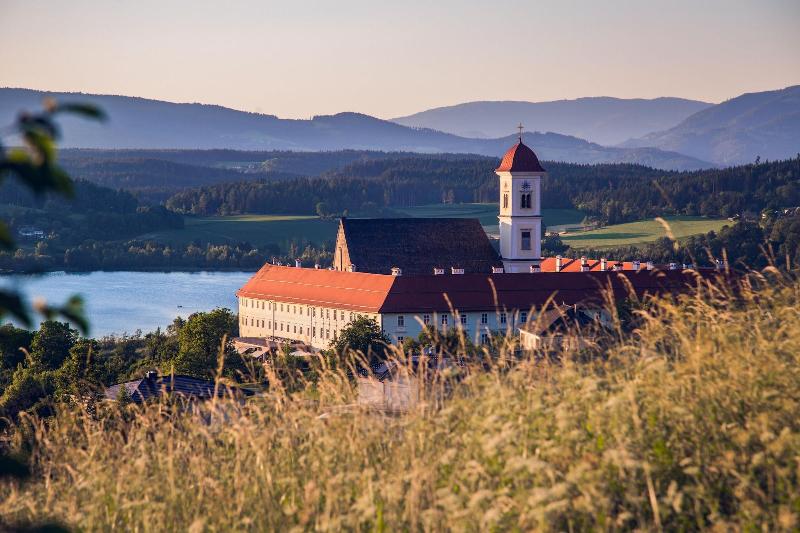 Stift St. Georgen - Genel
