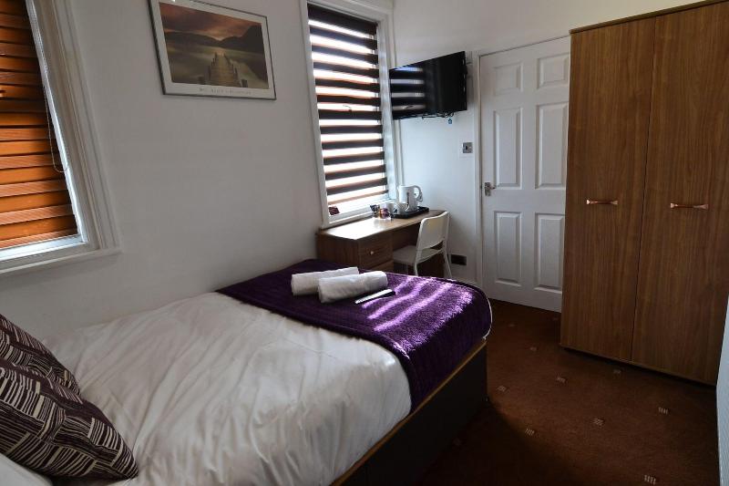 Hotel 33 - Oda