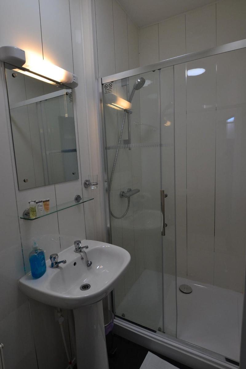 Hotel 33 - Oda