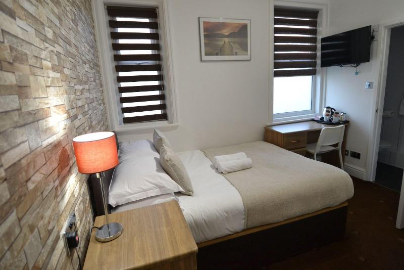 Hotel 33 - Oda