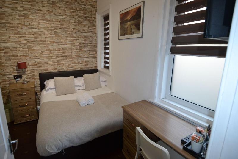 Hotel 33 - Oda